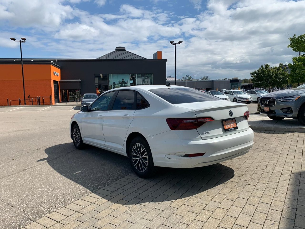 Certified Used 2020  Volkswagen Highline image 4