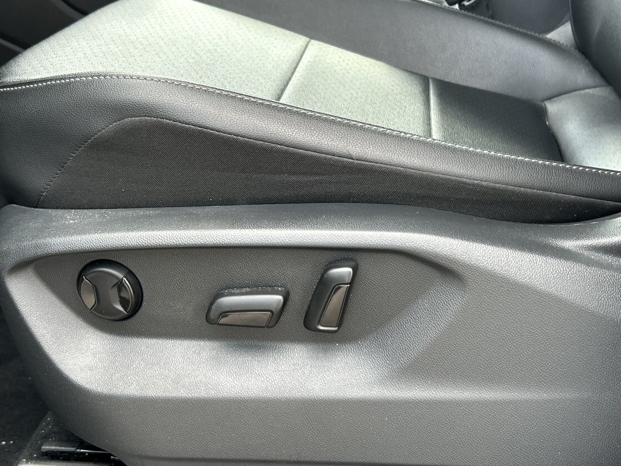 Certified Used 2019 Pyrit Silver Met Volkswagen Comfortline image 20