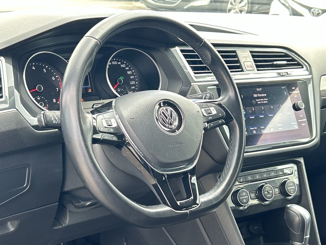 Certified Used 2019 Pyrit Silver Met Volkswagen Comfortline image 22