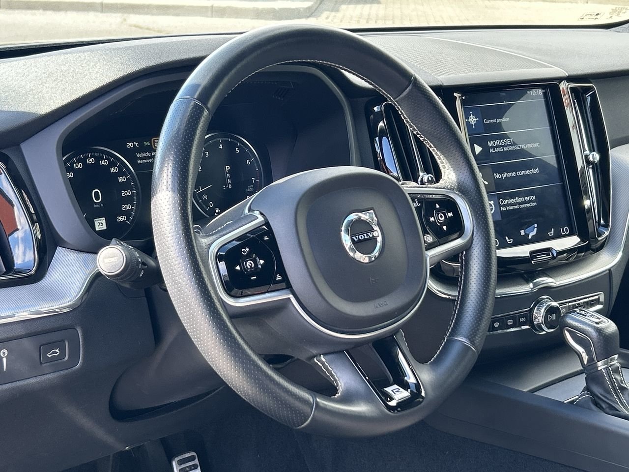 Used 2019 Osmium Grey Volvo R-Design image 22