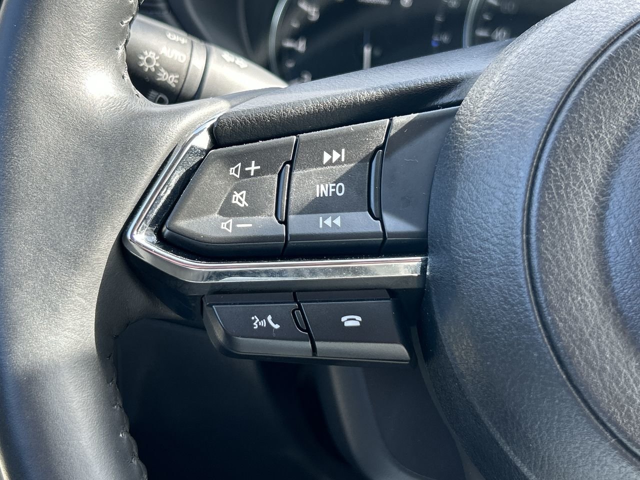 Used 2023 Blue Mazda GT image 23