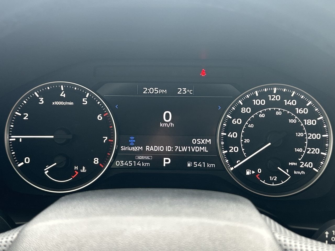 Used 2022 GRAY Mitsubishi SE image 23