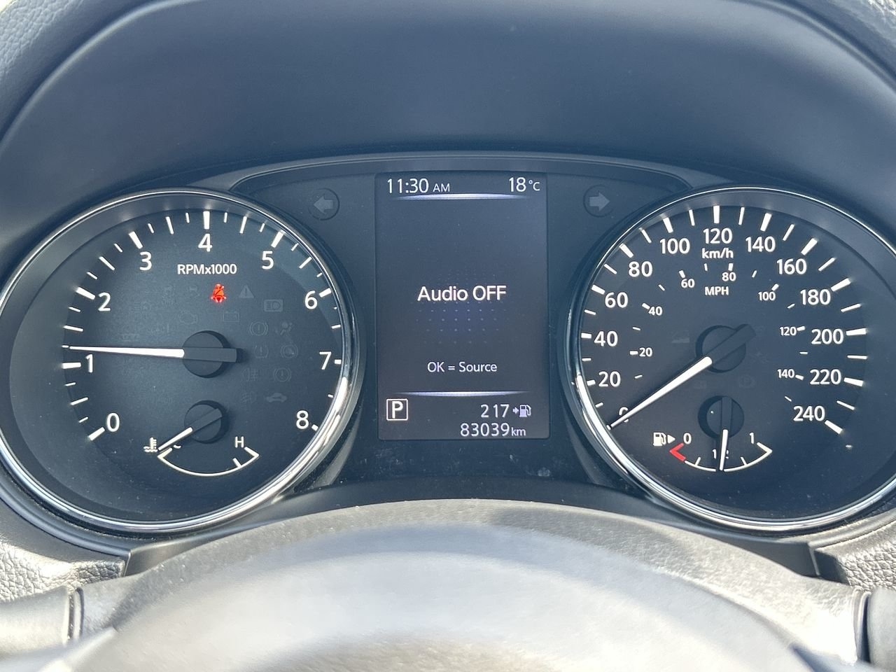 Used 2017  Nissan SL image 24