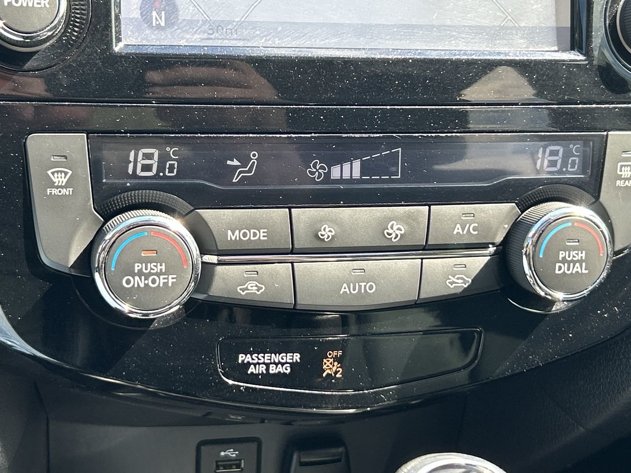 Used 2017  Nissan SL image 26