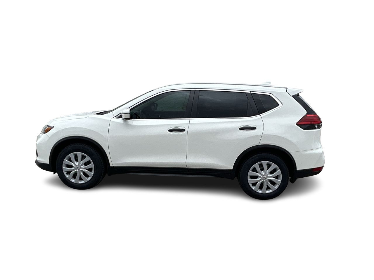Used 2017 White Nissan S image 5