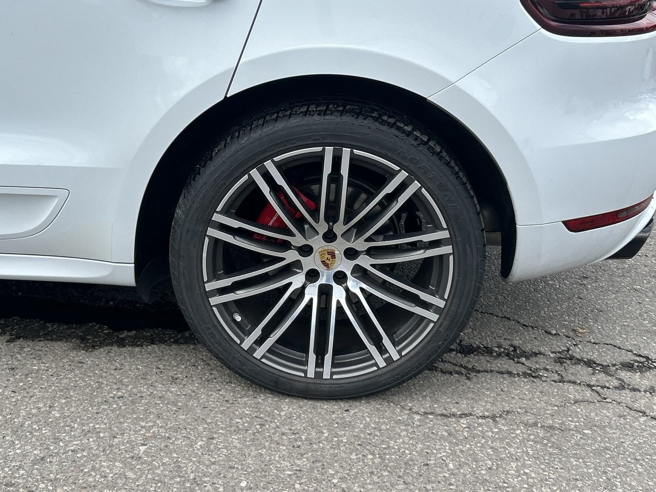 Used 2017 WHITE Porsche GTS image 18