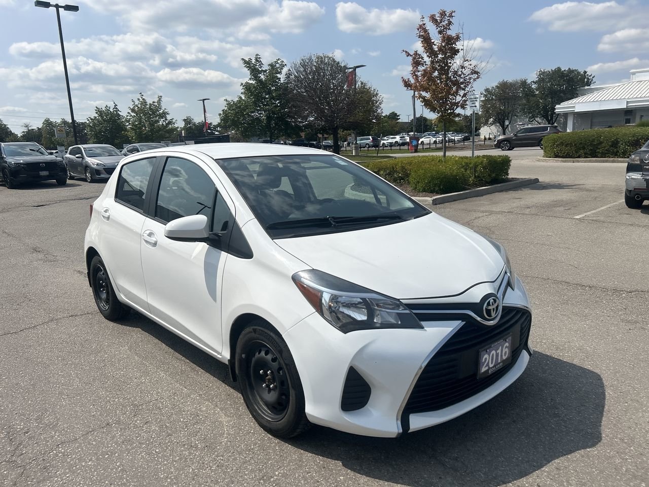 Used 2016 WHITE Toyota LE image 15