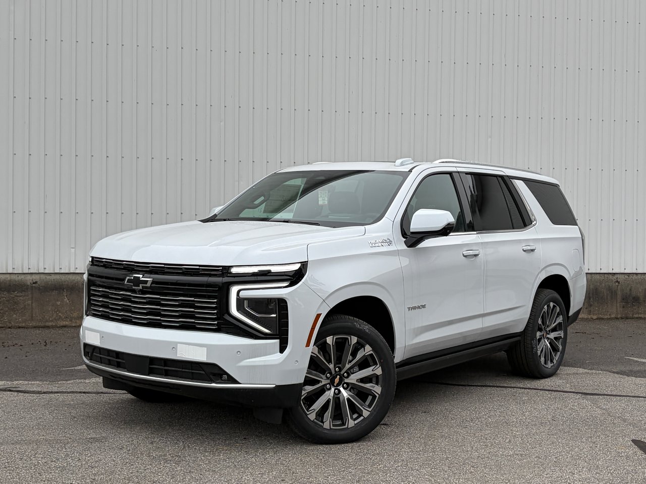 Polar White Tricoat 2026 Chevrolet Tahoe SUV / Crossover Four-Wheel Drive Automatic