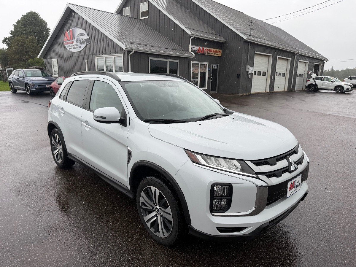2022 Mitsubishi RVR Automatic