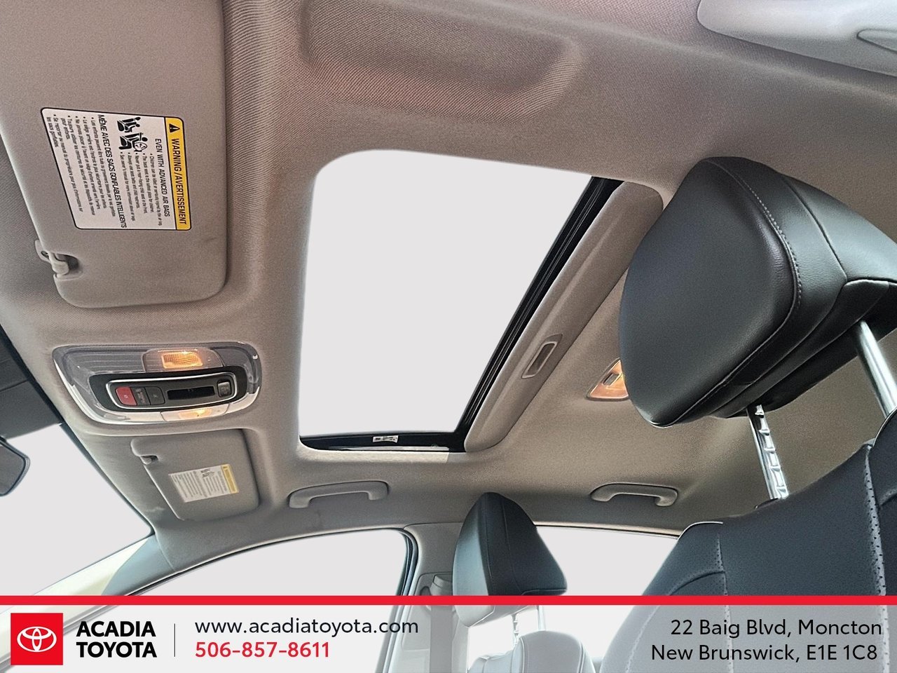 Hyundai Elantra Luxury 2025-17