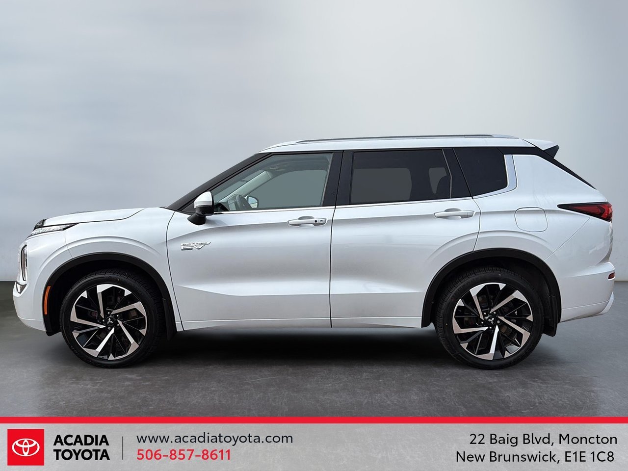 Mitsubishi Outlander PHEV SEL 2024-5