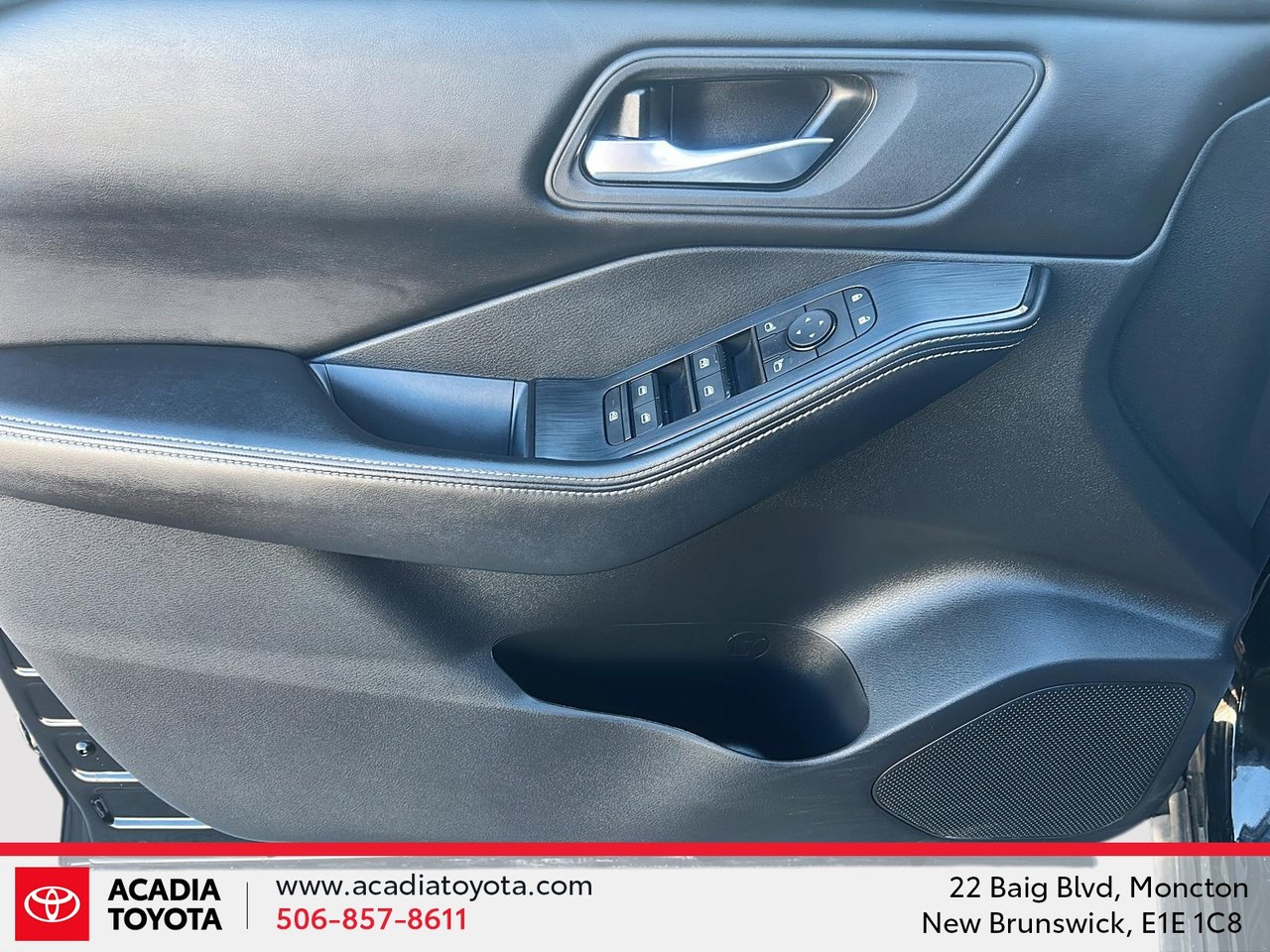 2024 Nissan Rogue SV Moonroof-10