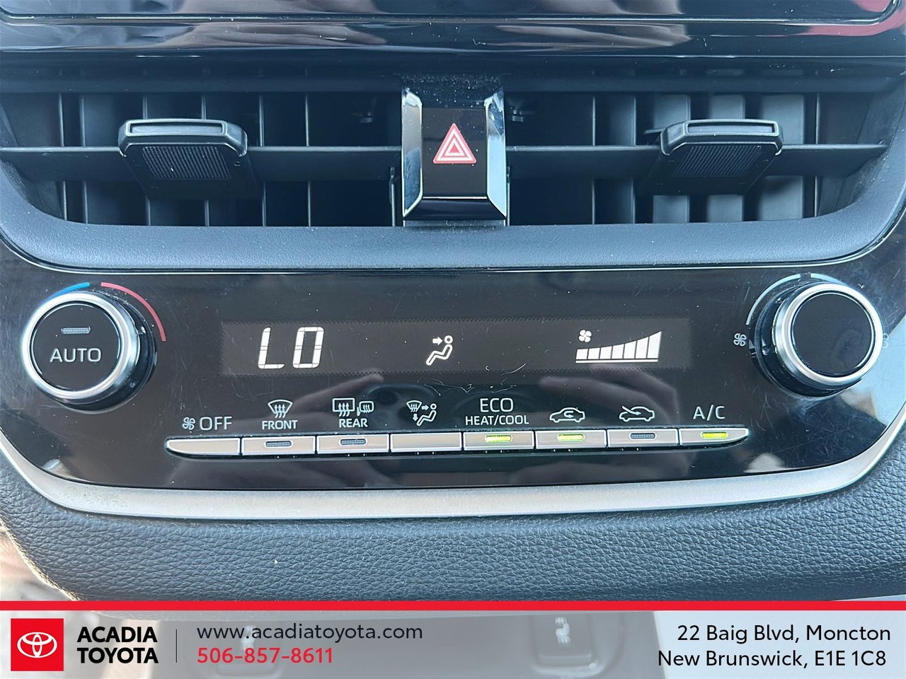 Toyota Corolla LE 2021-15