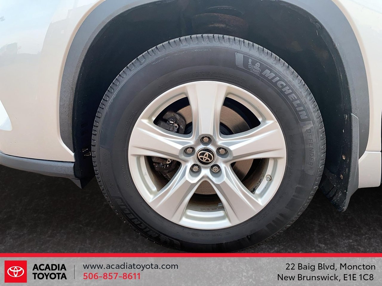 Toyota Highlander LE 2021-7
