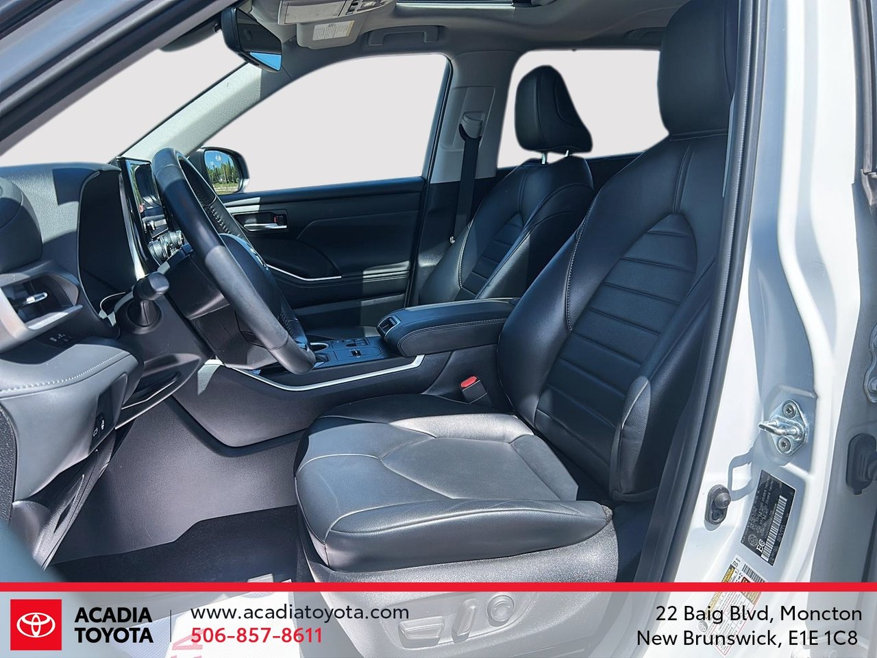 2023 Toyota Highlander Hybrid XLE-8
