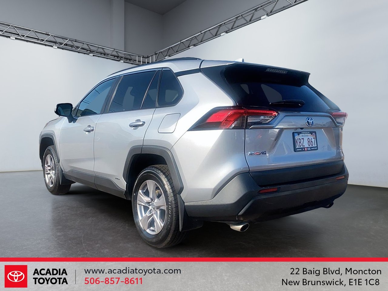 Toyota RAV4 Hybrid XLE 2023-3