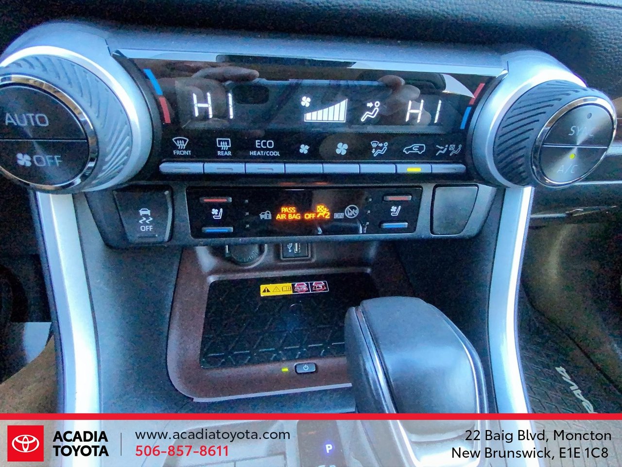 2024 Toyota RAV4 Hybrid Limited-18