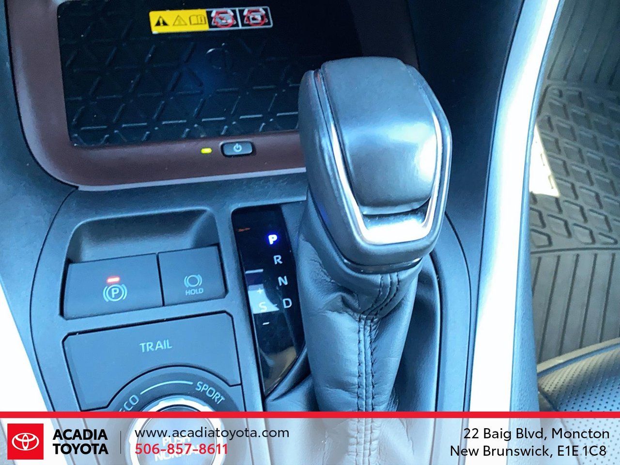 2024 Toyota RAV4 Hybrid Limited-14