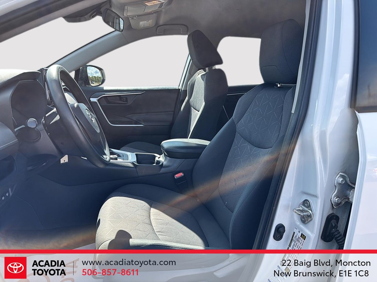 2020 Toyota RAV4 Hybrid LE-8