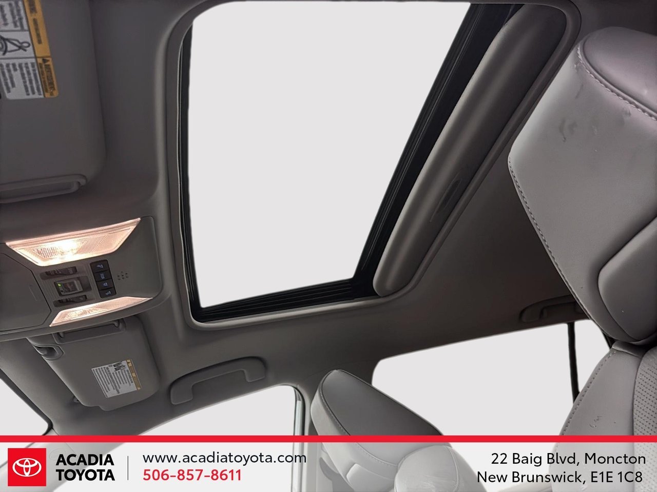 Toyota RAV4 Hybrid Limited 2022-17