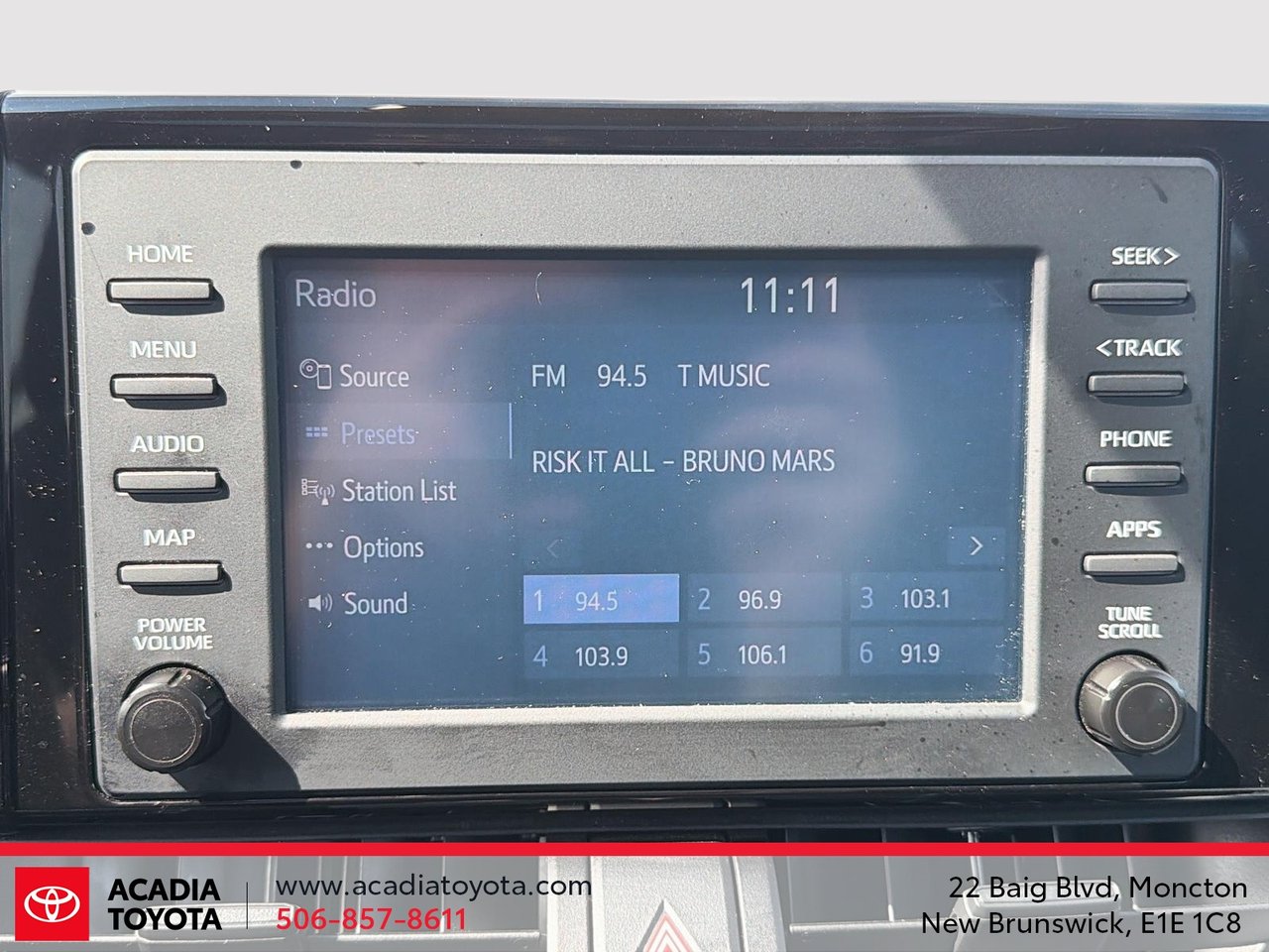 Toyota RAV4 XLE 2022-18