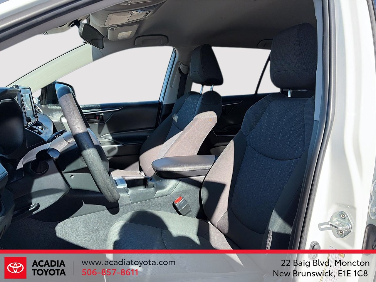 2022 Toyota RAV4 LE-8
