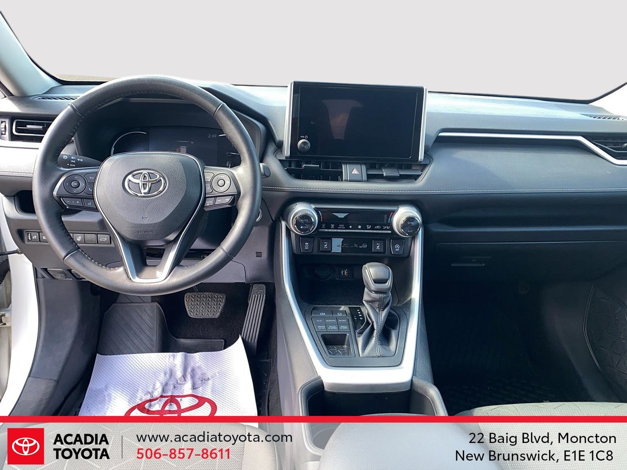 2023 Toyota RAV4 XLE-9
