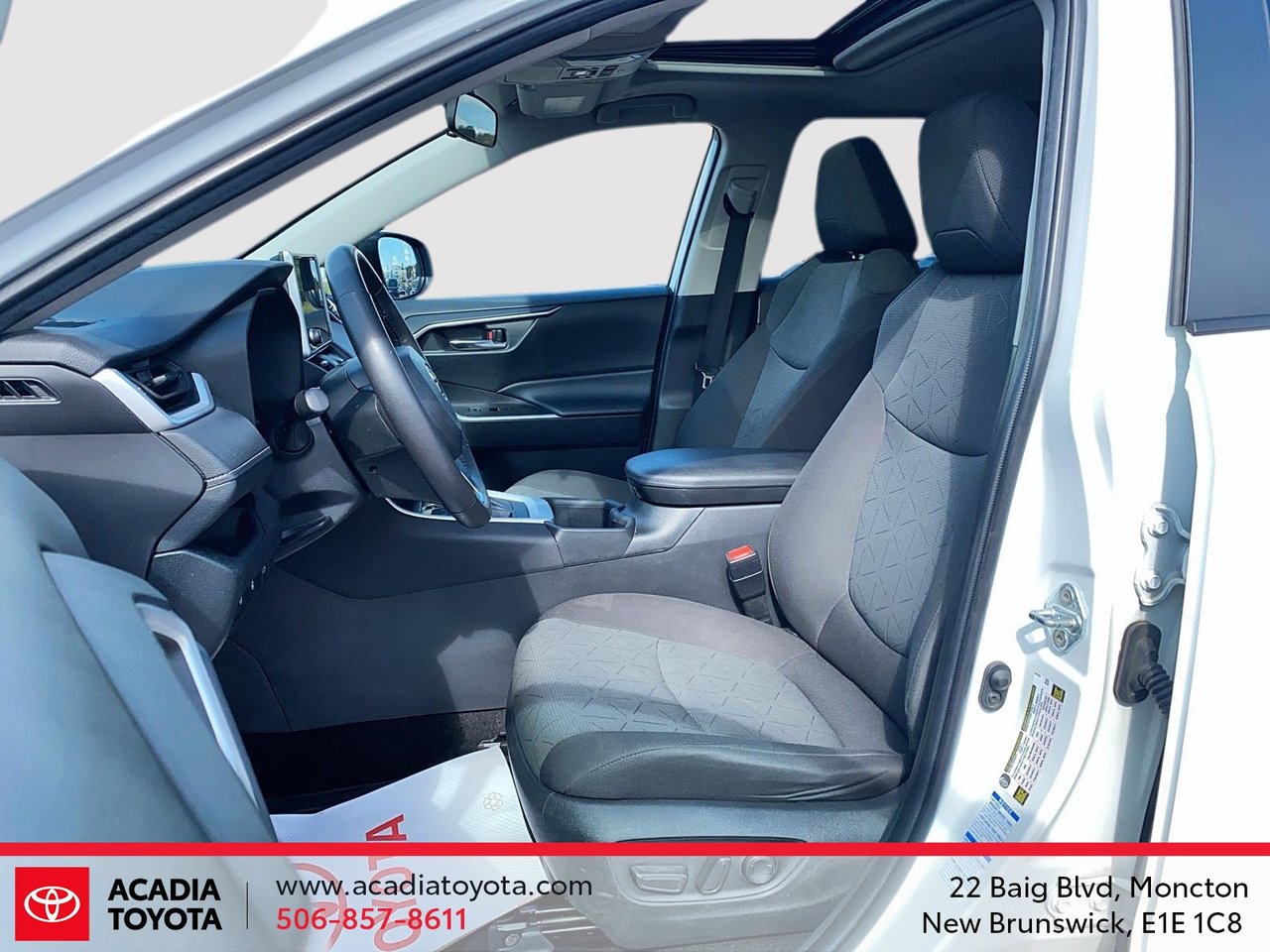 2023 Toyota RAV4 XLE-8