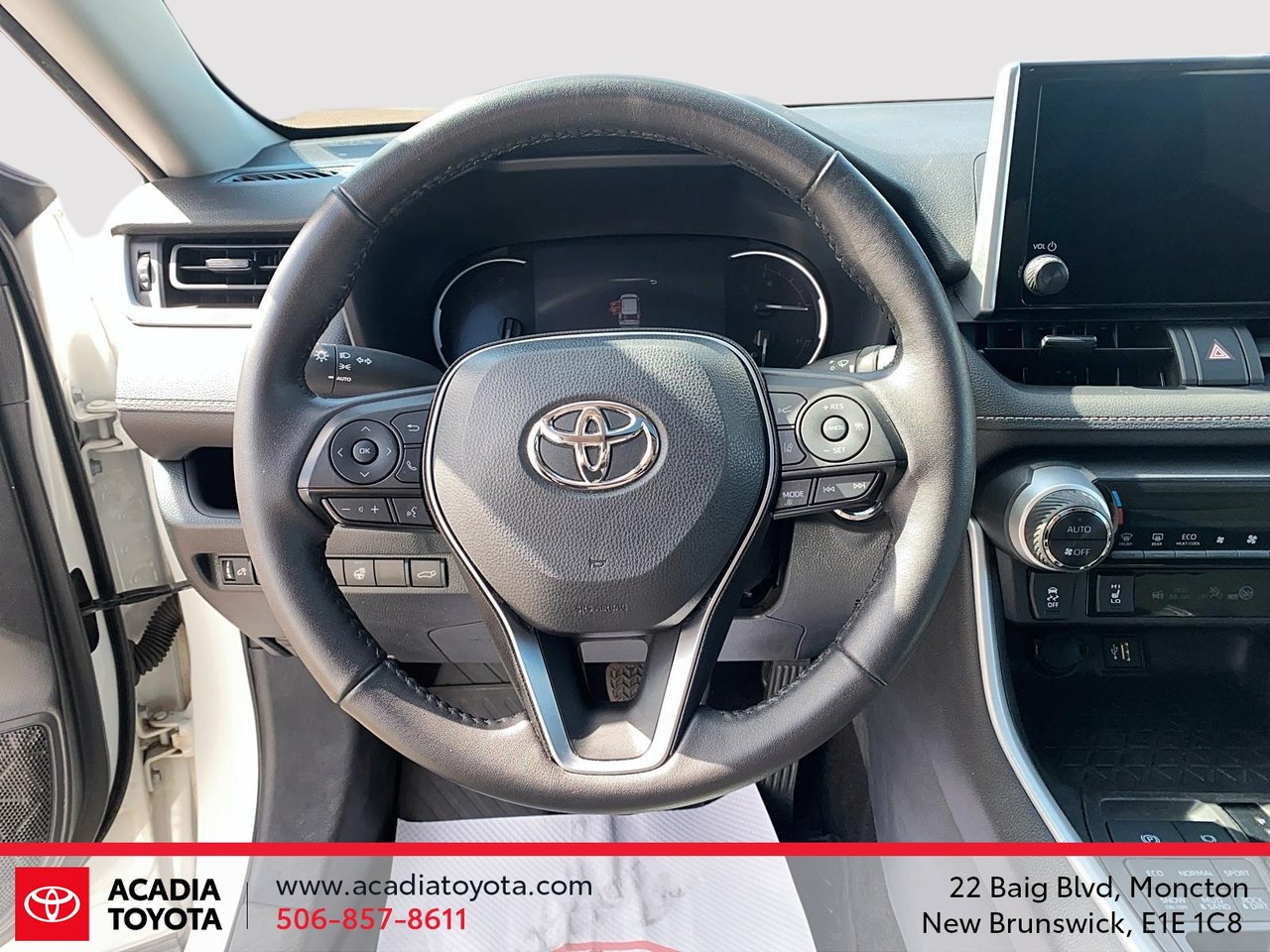 2023 Toyota RAV4 XLE-11