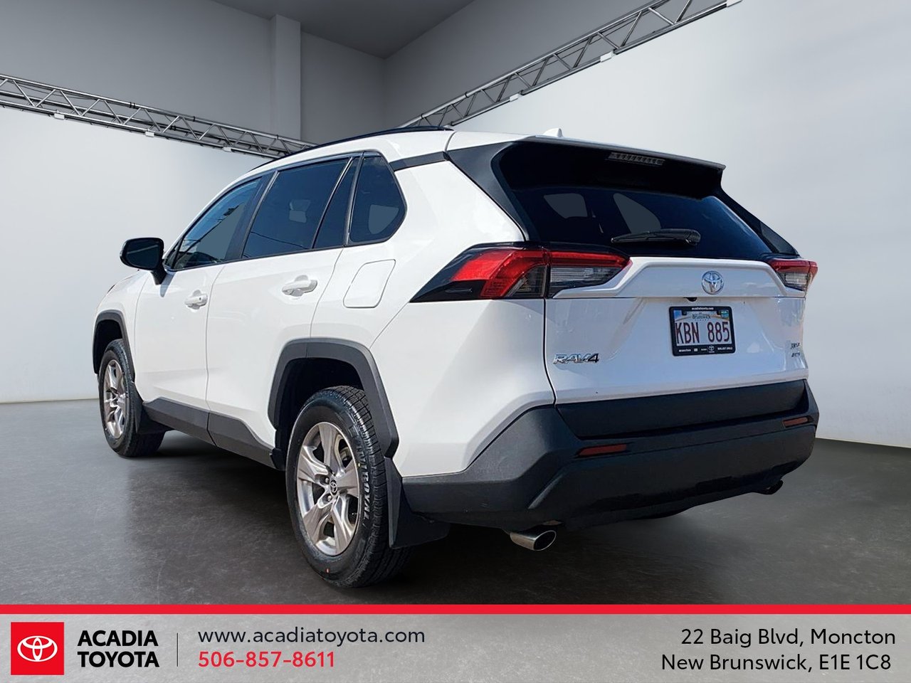 2023 Toyota RAV4 XLE-3