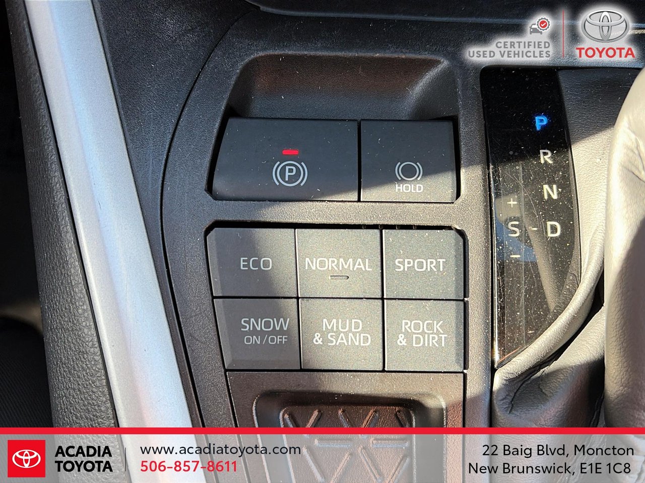 Toyota RAV4 LE 2023-15