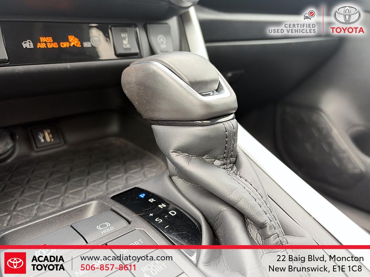 Toyota RAV4 XLE 2024-14