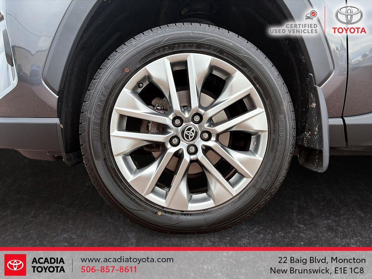 Toyota RAV4 XLE 2024-6
