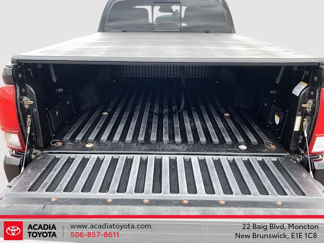 2017 Toyota Tacoma SR5-17