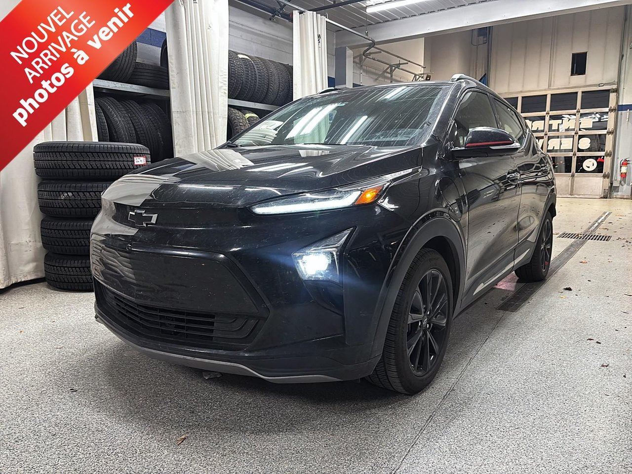 Mosaic Black Metallic 2023 Chevrolet Bolt EUV Hatchback Front-Wheel Drive Automatic