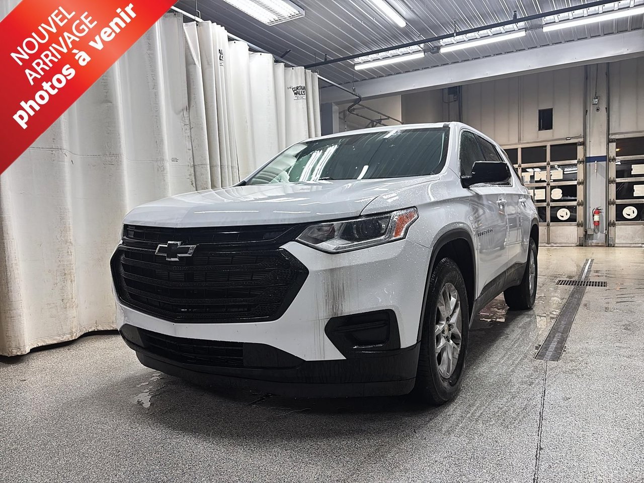 Summit White 2020 Chevrolet Traverse SUV / Crossover Four-Wheel Drive Automatic