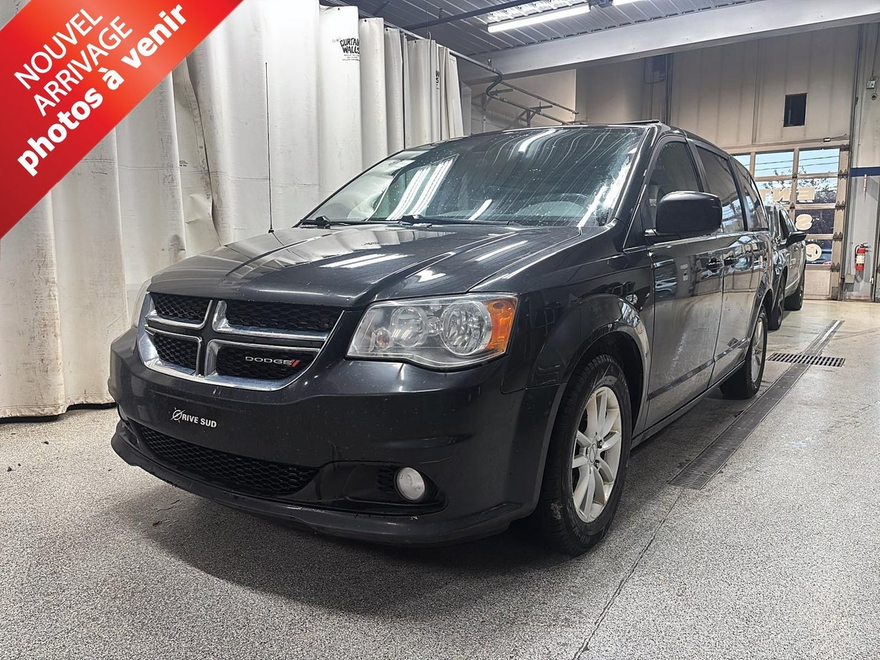 Brilliant Black Crystal Pearl 2019 Dodge Grand Caravan Minivan Automatic