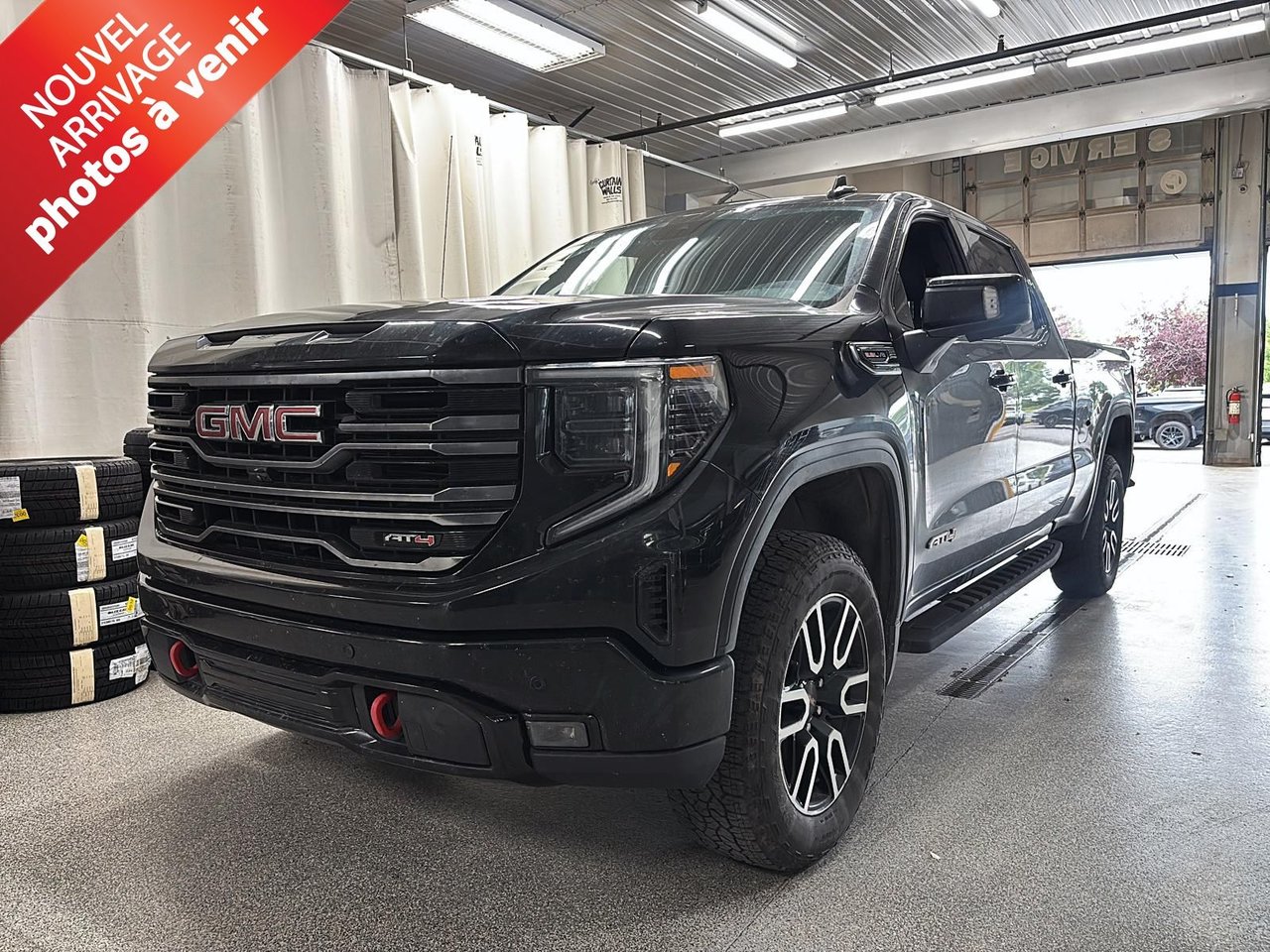 Onyx Black 2025 GMC Sierra 1500 Pickup Truck Four-Wheel Drive Automatic