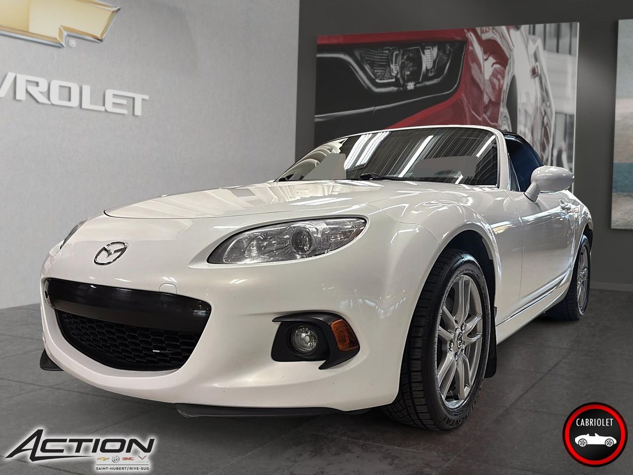 White 2015 Mazda MX-5 Convertible  