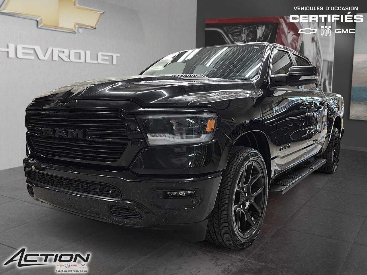 Diamond Black Crystal Pearlcoat 2022 RAM 1500 Pickup Truck Four-Wheel Drive Automatic