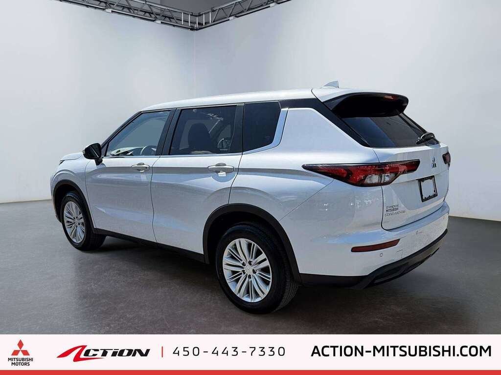 2024 Mitsubishi Outlander