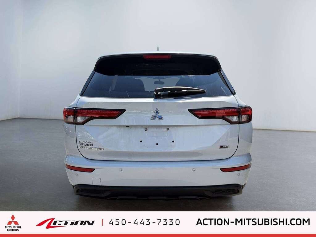 2024 Mitsubishi Outlander