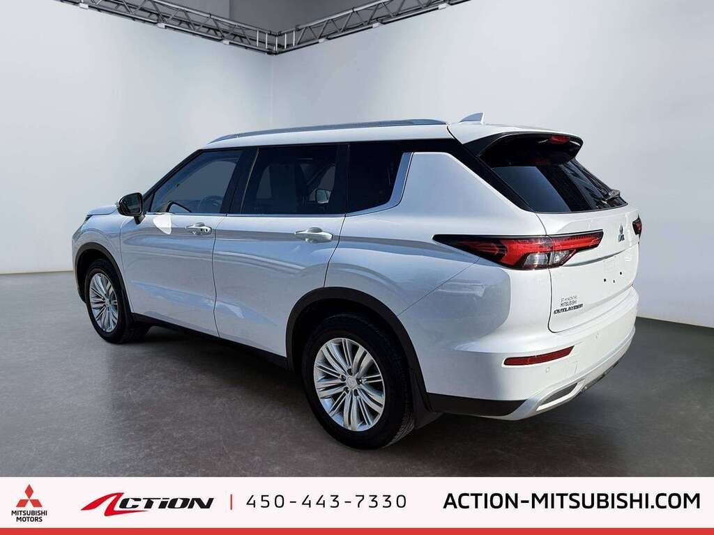 2024 Mitsubishi Outlander