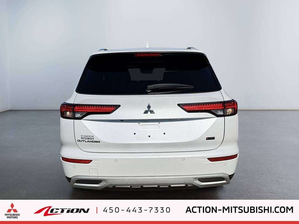2024 Mitsubishi Outlander
