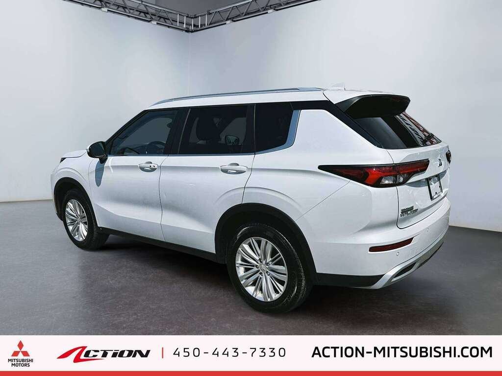 2024 Mitsubishi Outlander