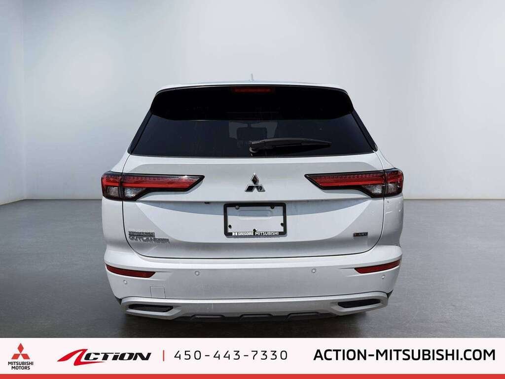2024 Mitsubishi Outlander
