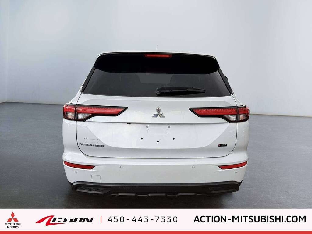 2024 Mitsubishi Outlander