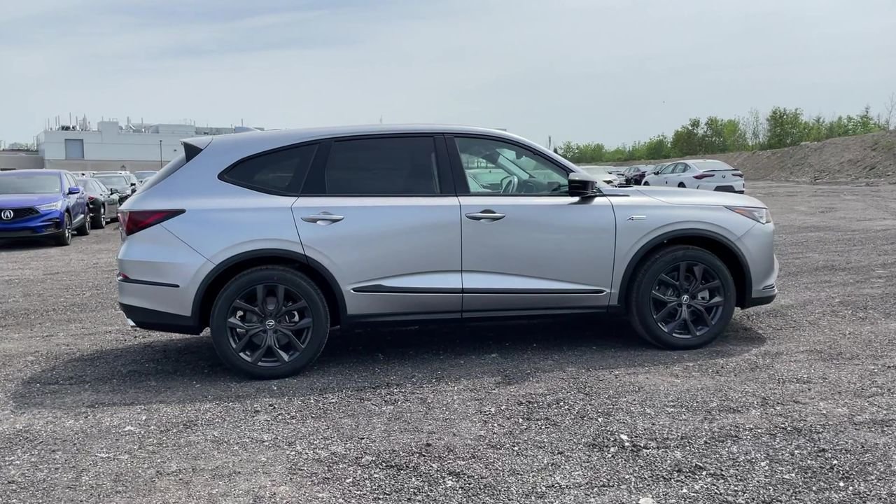 New 2023 Lunar Silver Metallic Acura A-Spec image 9