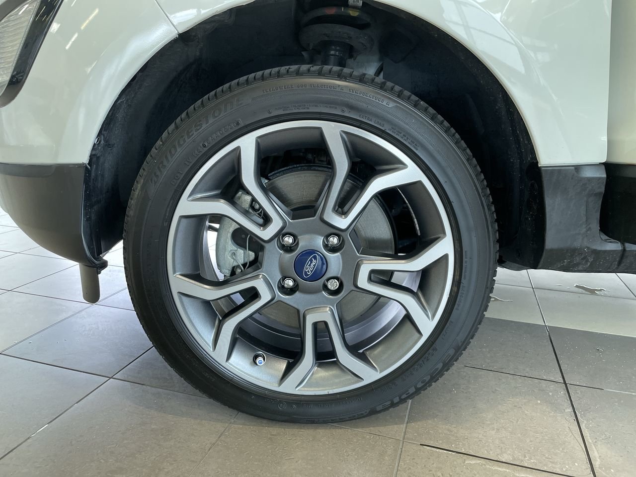 Used 2020 Diamond White Ford Ses 4WD image 18