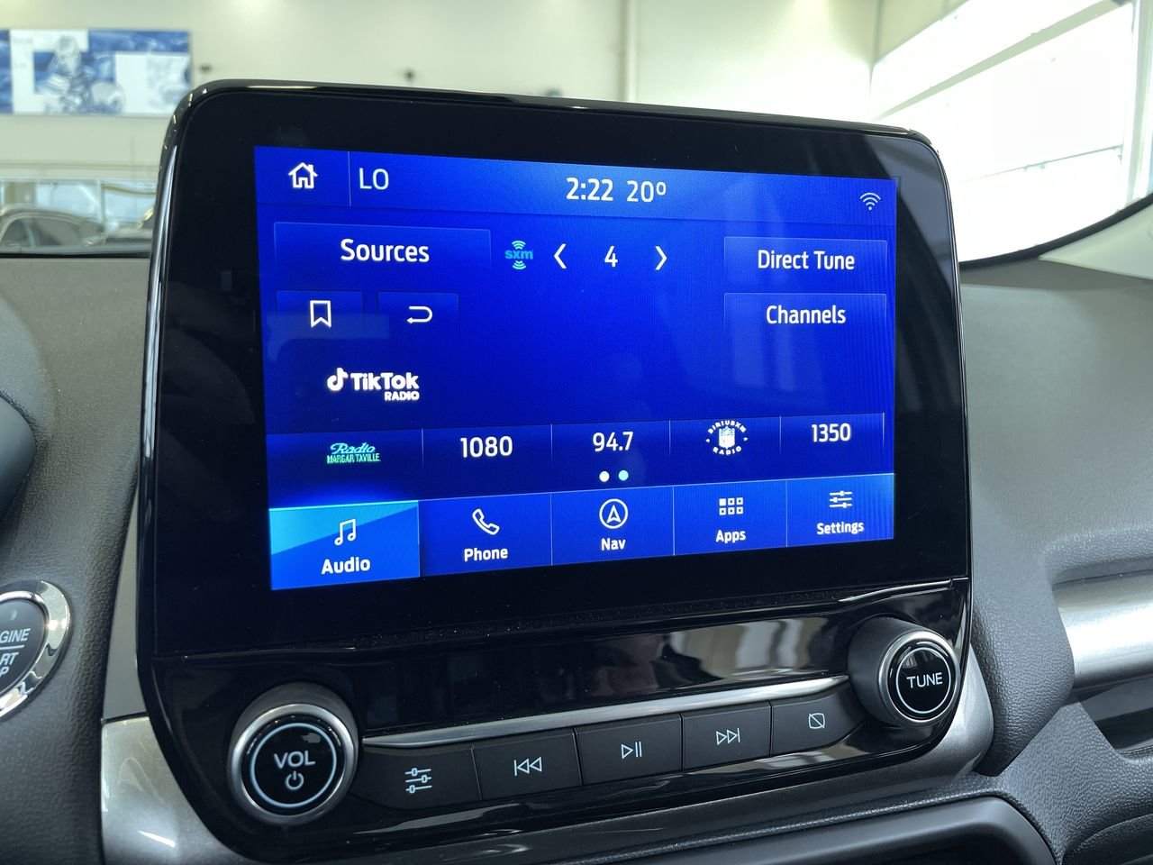 Used 2020 Diamond White Ford Ses 4WD image 24